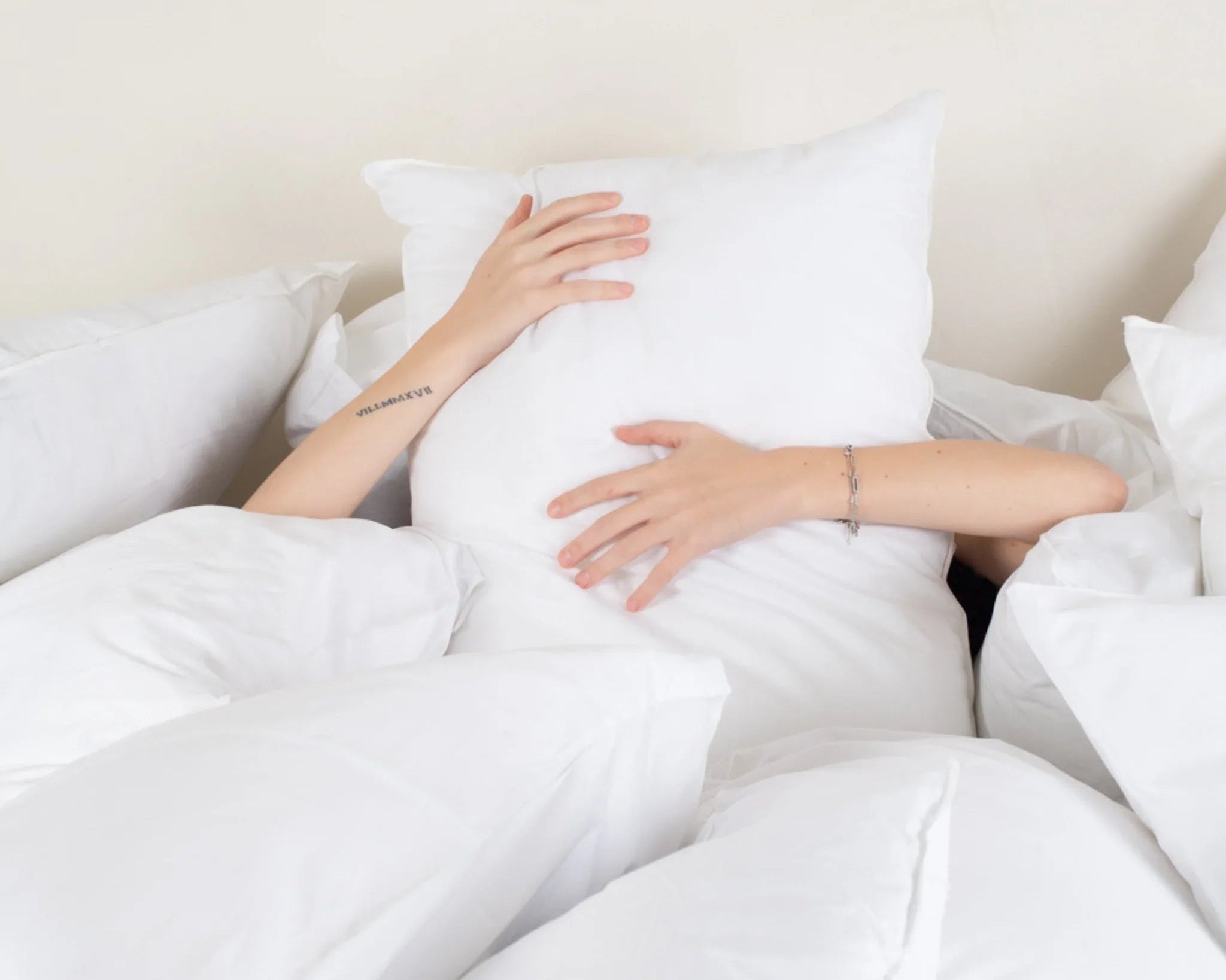 Linge hôtelier blanc premium, draps et couettes doux pour hôtels et maisons d'hôtes